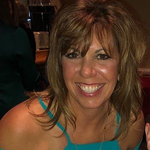 Meet your Posher, Becky